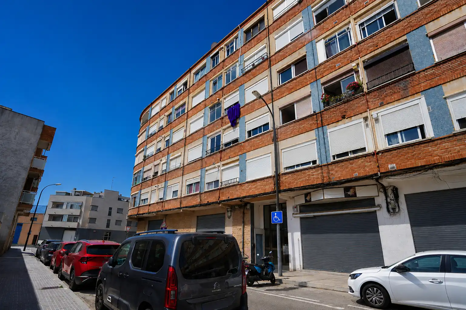 Vista exterior de Pis en venda en Reus amb Aire condicionat i Moblat