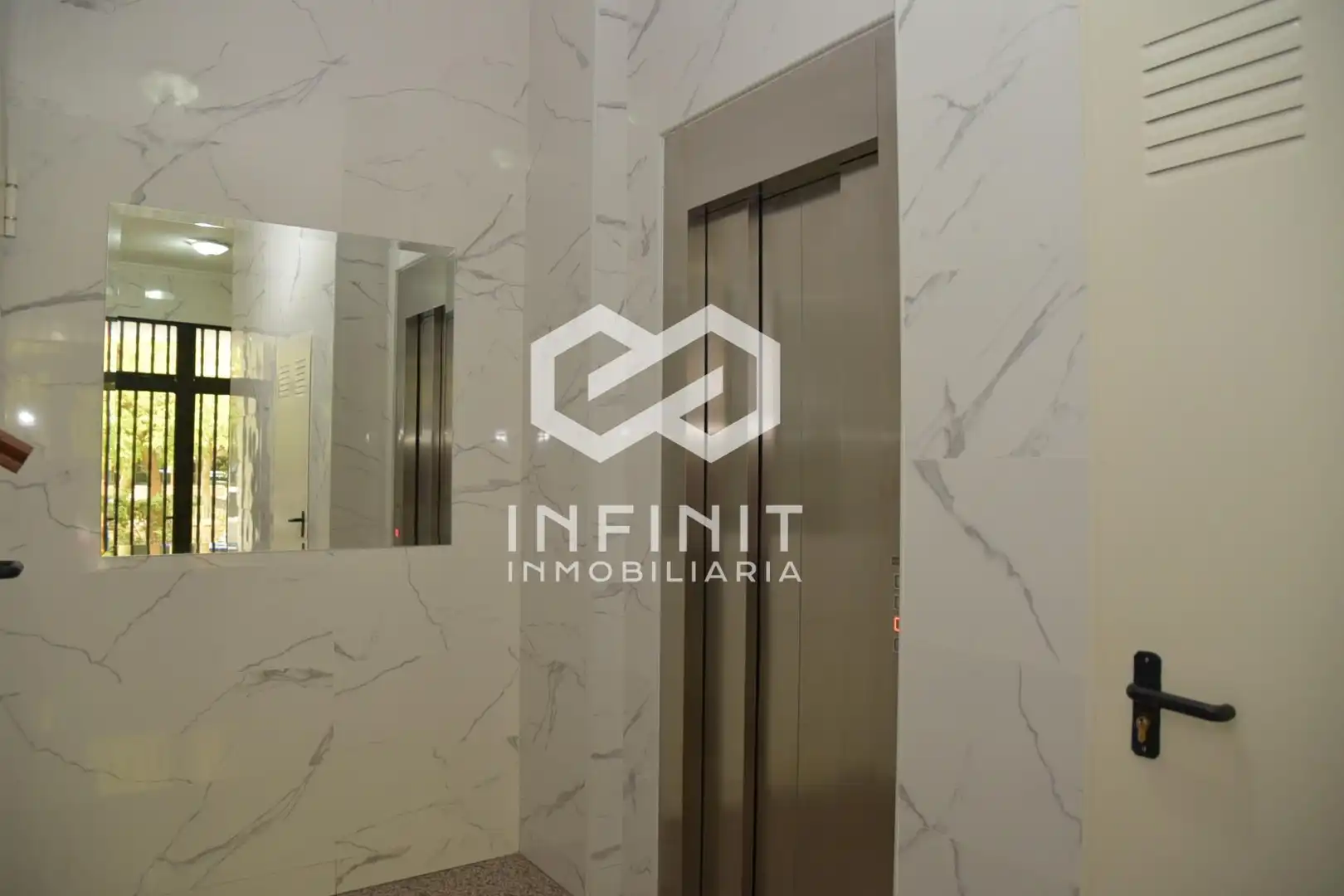 Flat with lift for sale in Reyes Católicos, imagen 64