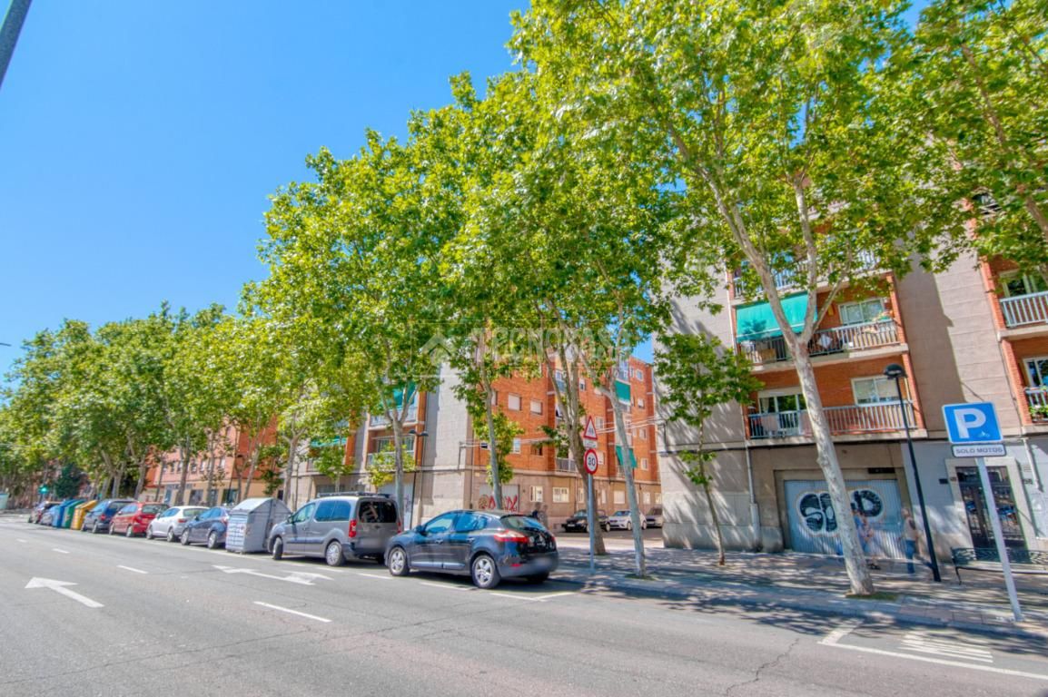 Vista exterior de Pis en venda en Salamanca Capital amb Calefacció i Traster