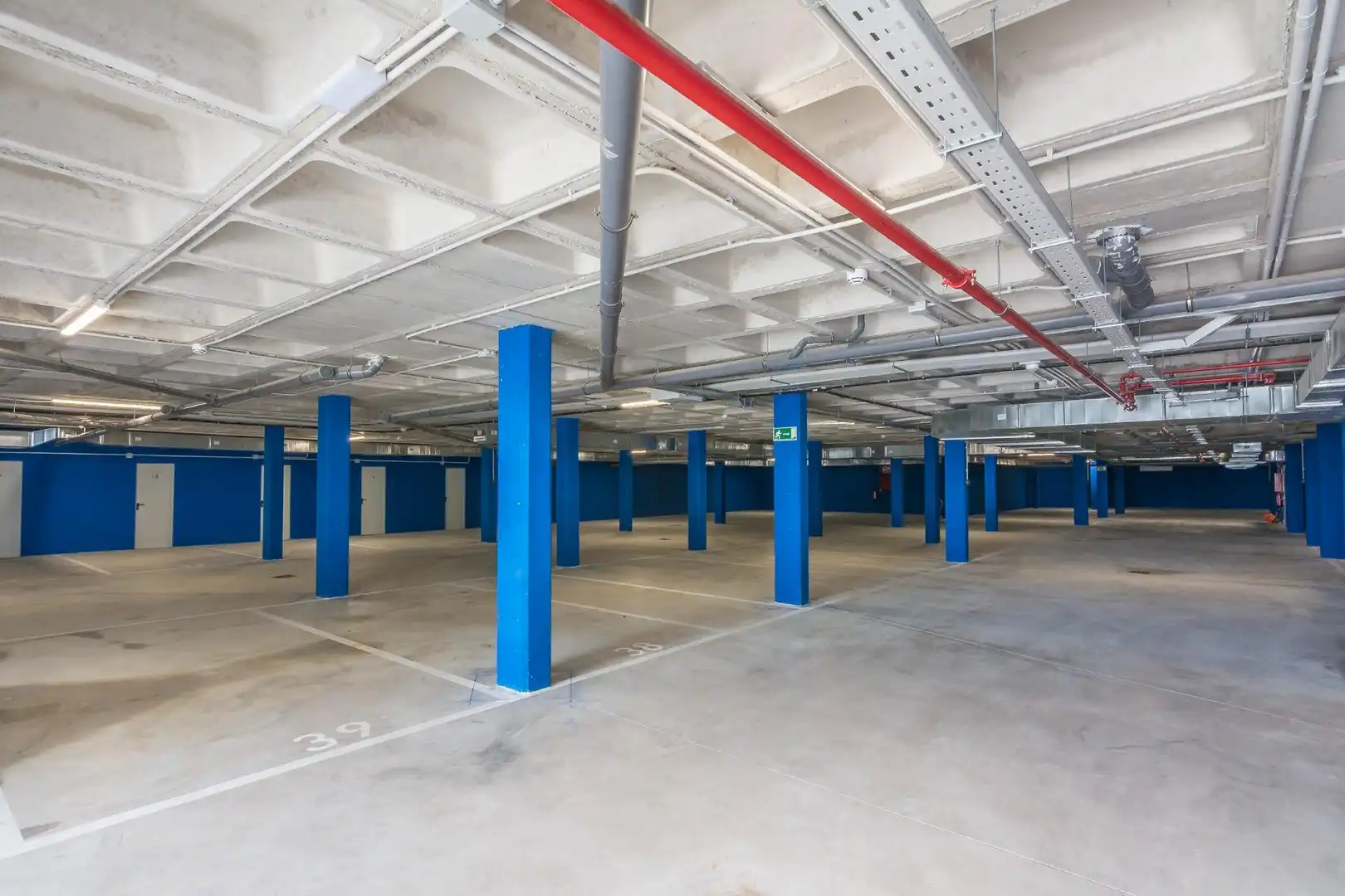 Parking of Flat for sale in Fuengirola  with Air Conditioner, Heating and Private garden