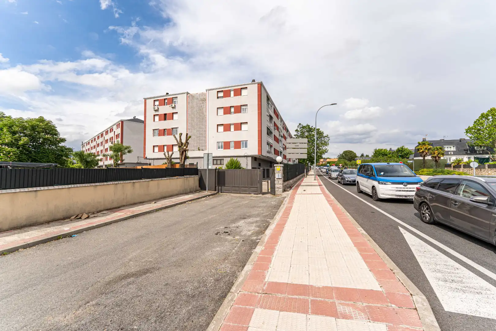 Exterior view of Flat for sale in Moralzarzal  with Air Conditioner, Heating and Private garden