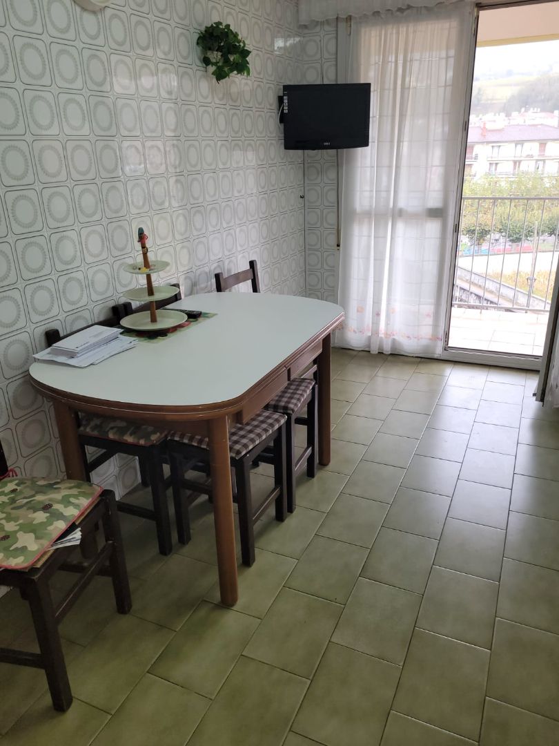 Comedor de Piso en venta en Ibarra con Calefacción, Trastero y Amueblado