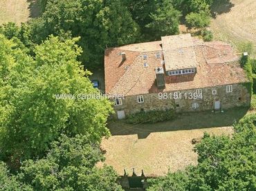 House with balcony for sale in Teo
