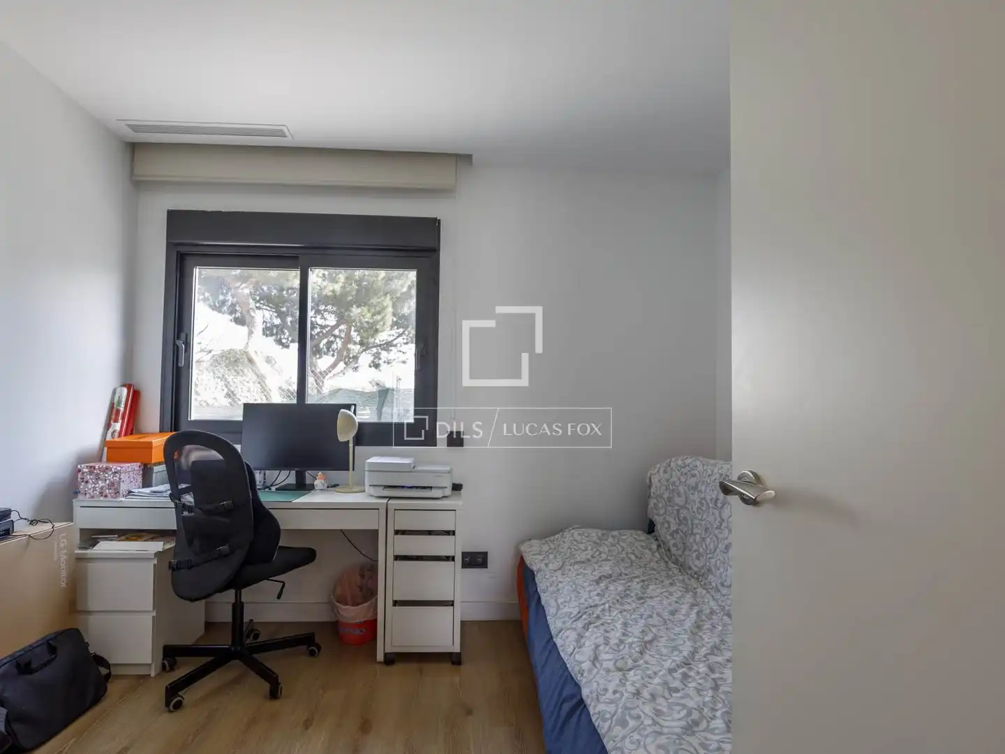 Habitación de Casa o chalet en venta en Godella con Aire acondicionado, Calefacción y Jardín privado
