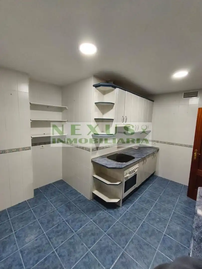 Cocina de Piso en venta en Cáceres con Aire acondicionado, Calefacción y Terraza