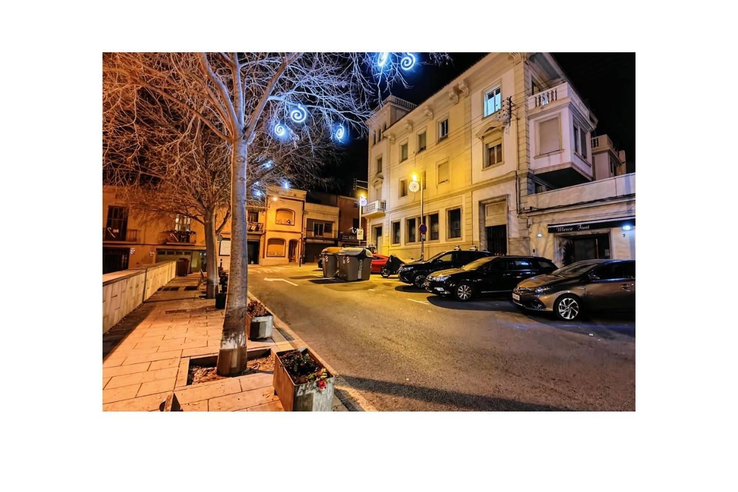 Premises to rent in Poble - Casc Antic