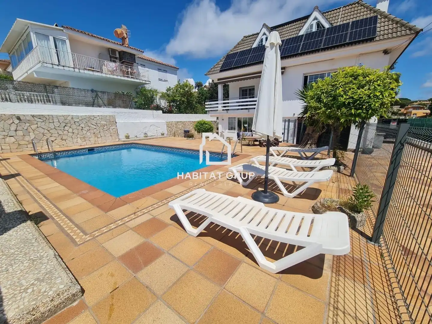 Piscina de Casa o chalet en venta en Blanes con Aire acondicionado, Calefacción y Jardín privado