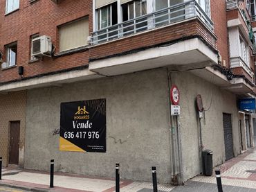 Local comercial en venda a Calle General Castaños
