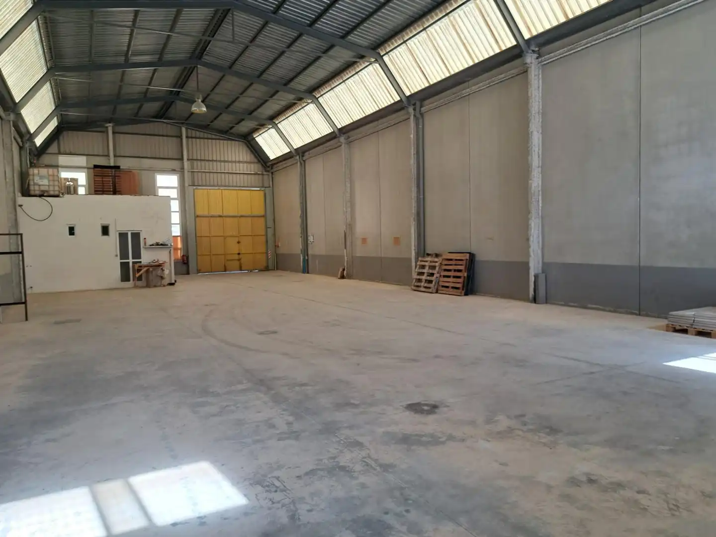 Nau industrial en venda a Casco Urbano, imagen 3