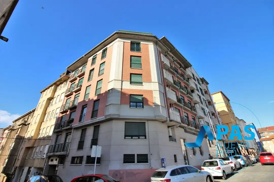 Vista exterior de Pis en venda en Santander amb Calefacció, Traster i Moblat