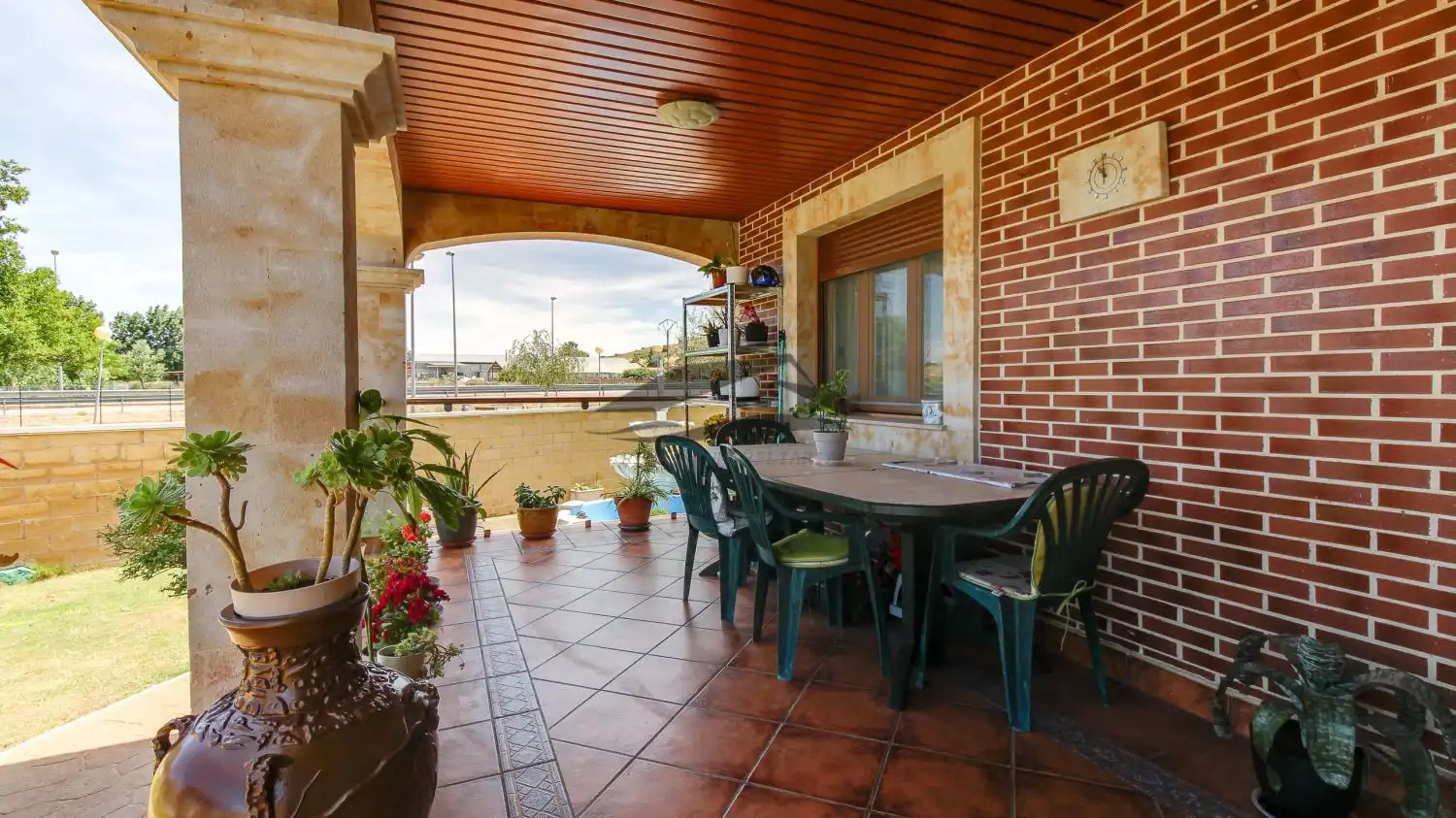 Detached house with pool for sale in Puente romano, imagen 61