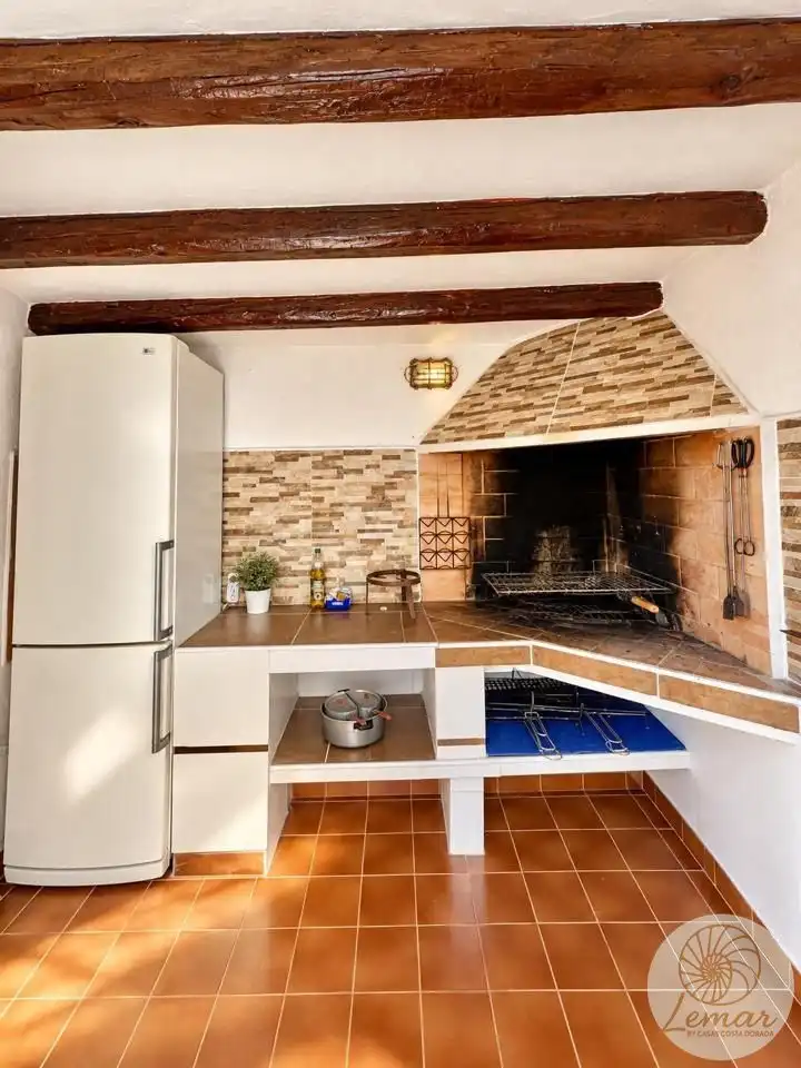 Cuina de Casa o xalet en venda en L'Ametlla de Mar  amb Aire condicionat, Jardí privat i Terrassa