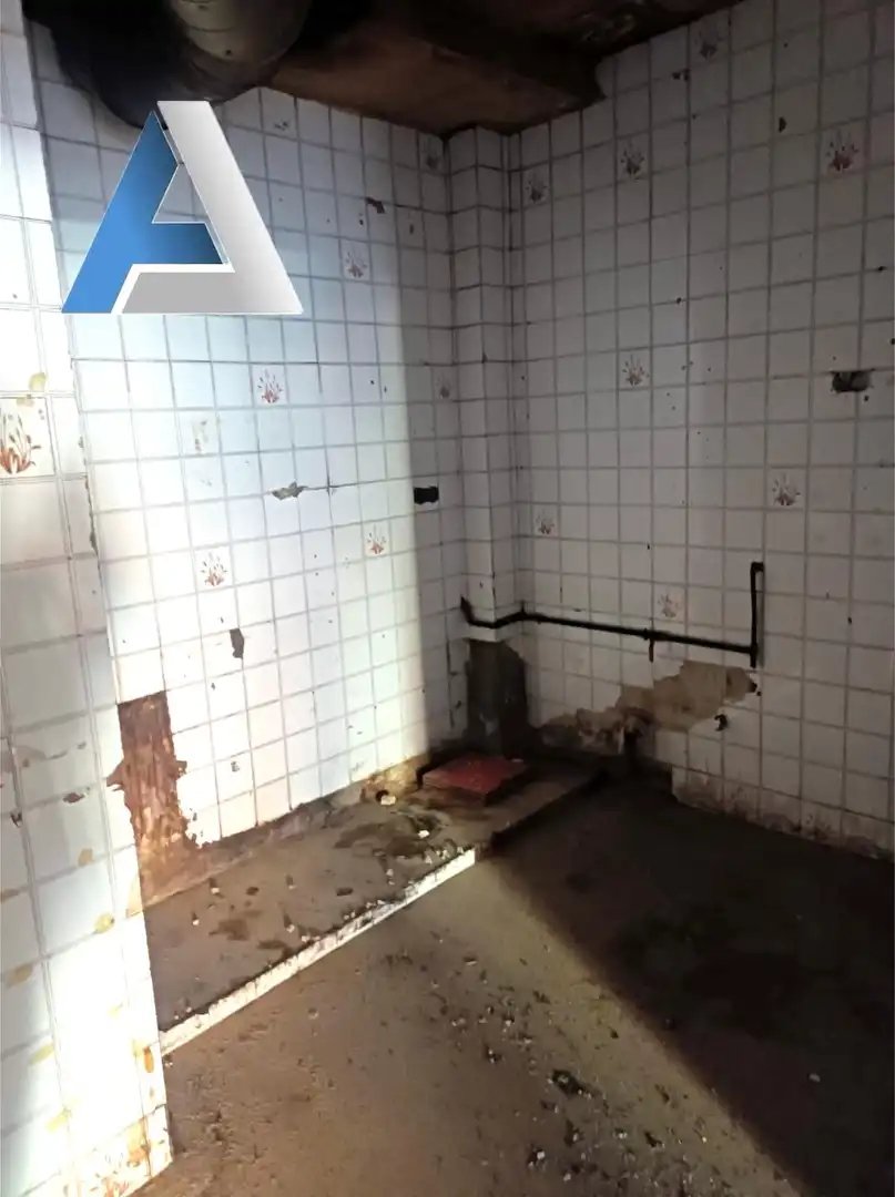 Bathroom of Commercial properties for sale in El Prat de Llobregat