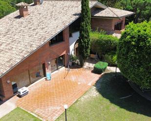 Jardí de Casa o xalet de lloguer en Cabrera de Mar amb Jardí privat, Terrassa i Piscina