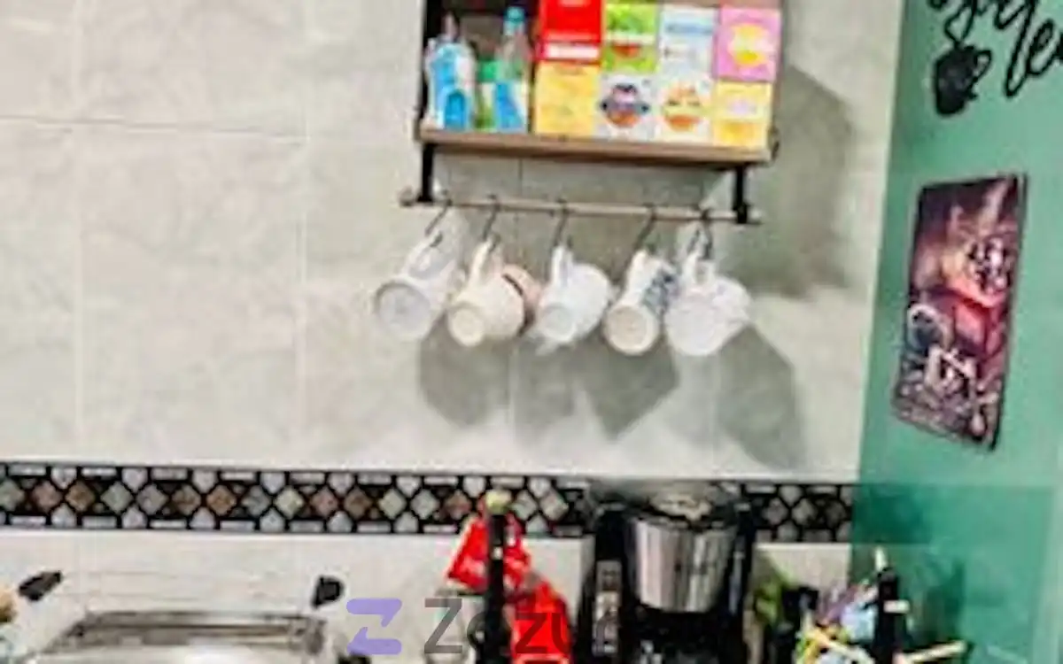 Room in C. Empleo Juvenil, Orcasitas