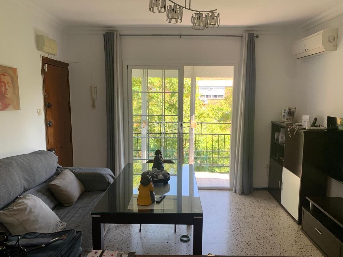 Exterior view of Flat for sale in  Sevilla Capital  with Air Conditioner