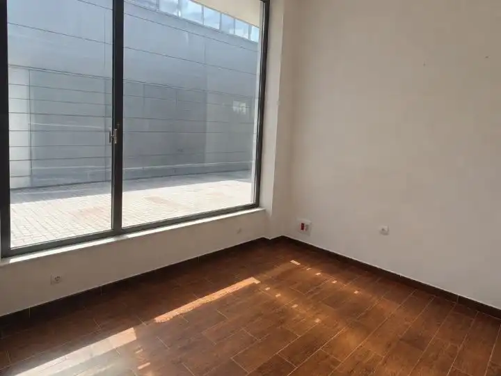 Oficina de alquiler en Vélez-Málaga con Aire acondicionado, Calefacción y Amueblado