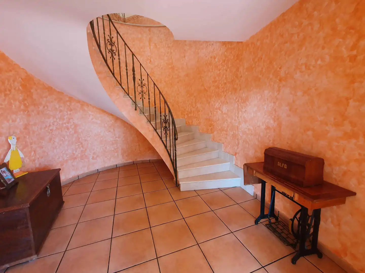 Villa mit Garten zum Verkauf in Paraje Alifraga 46M, imagen 4