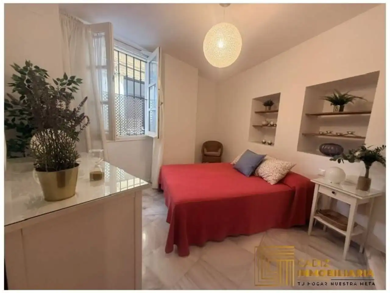 Schlafzimmer von Wohnung zum Verkauf in Cádiz mit Klimaanlage