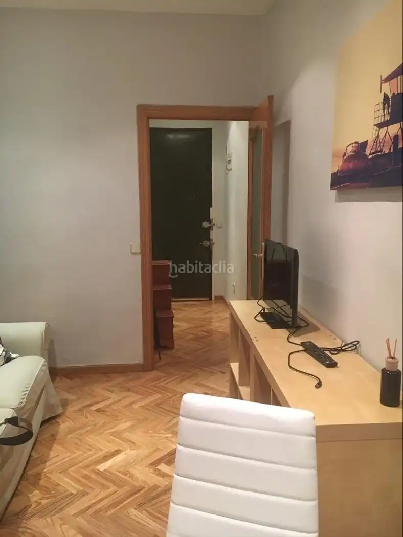 Appartamento con ascensore in affitto a Calle de Alcántara 80, imagen 2