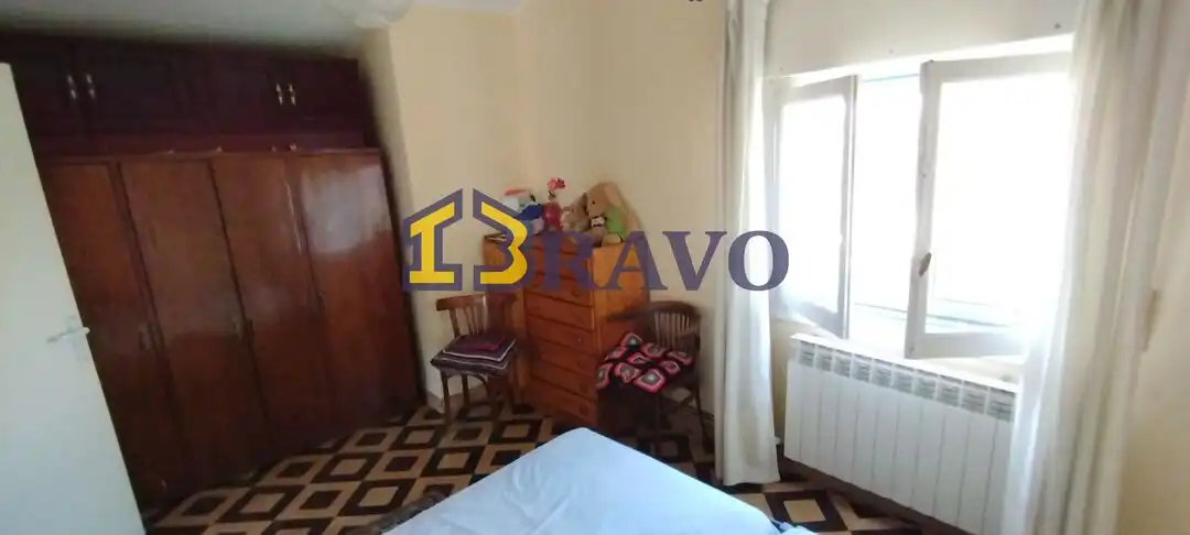 Habitación de Dúplex en venta en Medina de Pomar con Calefacción, Jardín privado y Terraza