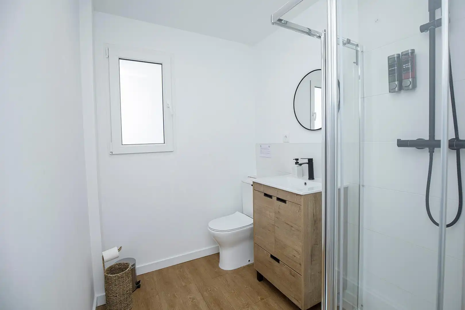 Baño de Apartamento de alquiler en Girona
