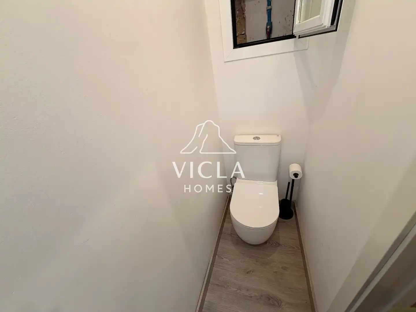 Bathroom of Flat for rent in Santa Eulària des Riu  with Air Conditioner, Heating and Parquet flooring