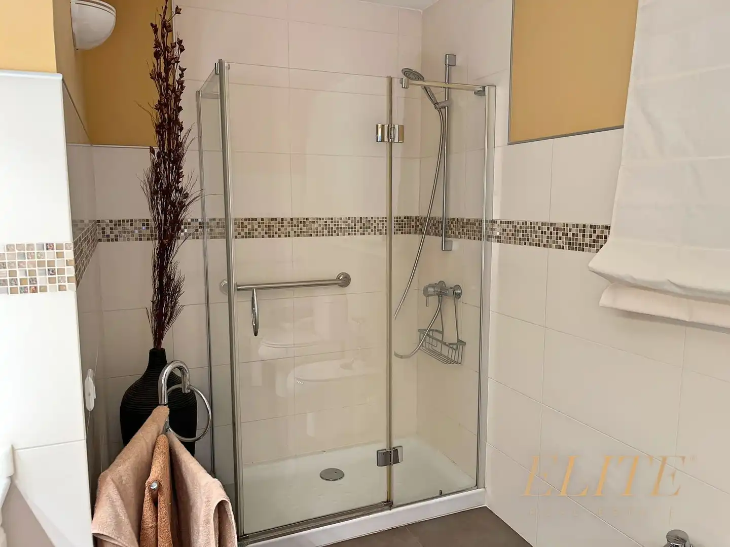 Bathroom of Houses for sale in San Bartolomé de Tirajana  with Air Conditioner, Terrace and Storage room