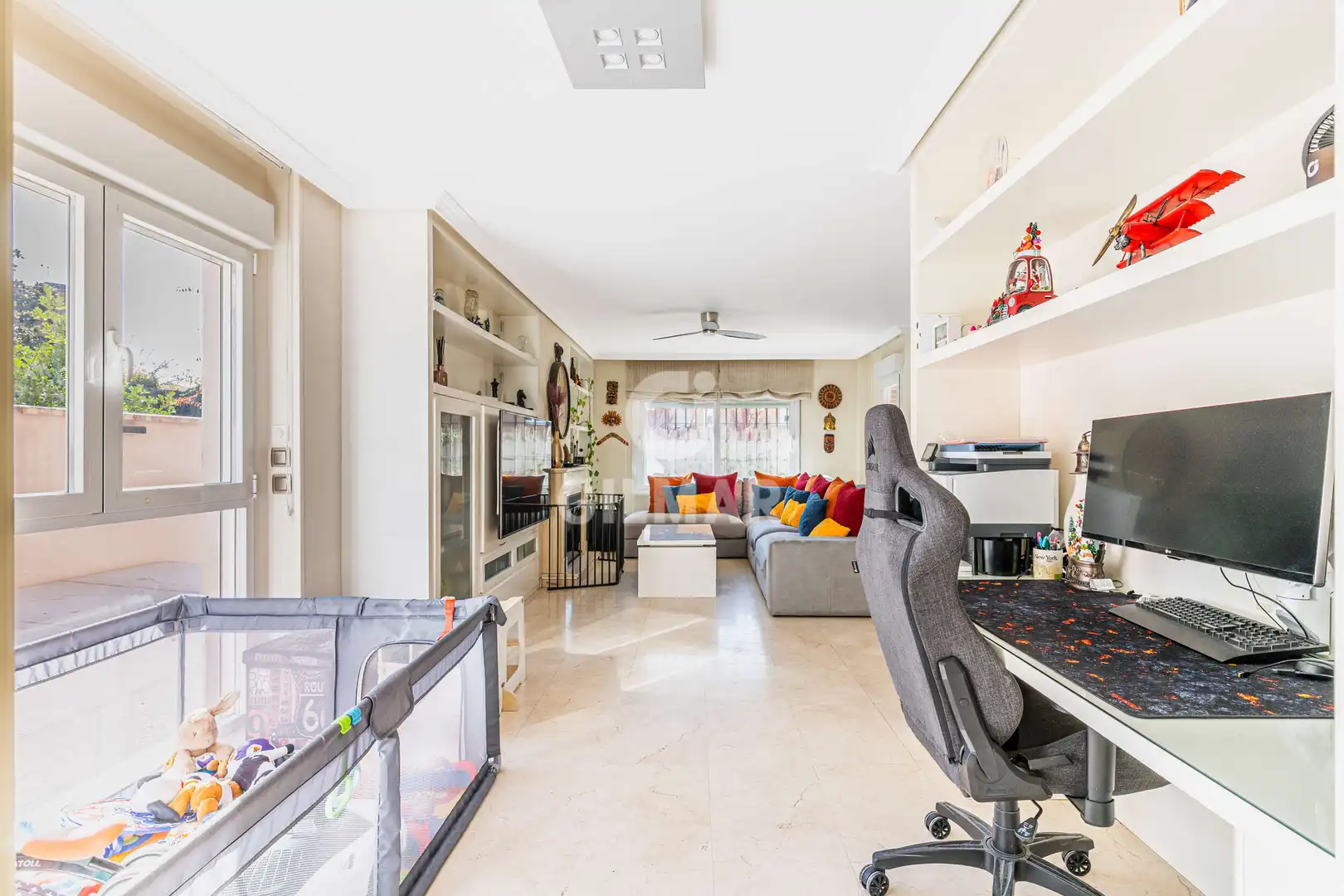 Living room of Detached homes for sale in Pozuelo de Alarcón  with Heating, Private garden and Swimming Pool