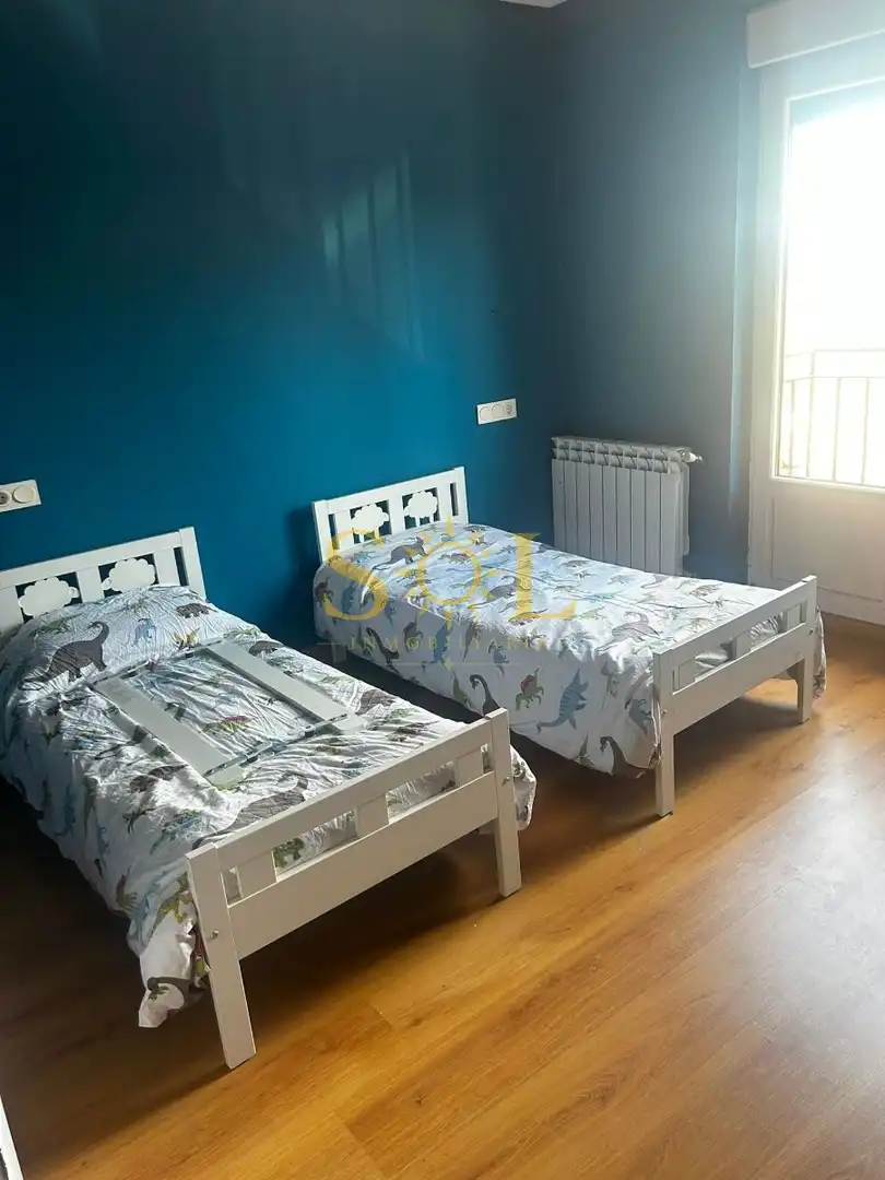 Habitación de Casa o chalet en venta en Onzonilla con Calefacción, Jardín privado y Terraza