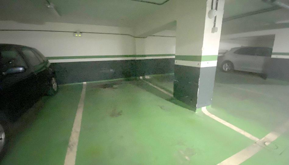 Photo 1 of Garage to rent in Jerónimos, Madrid