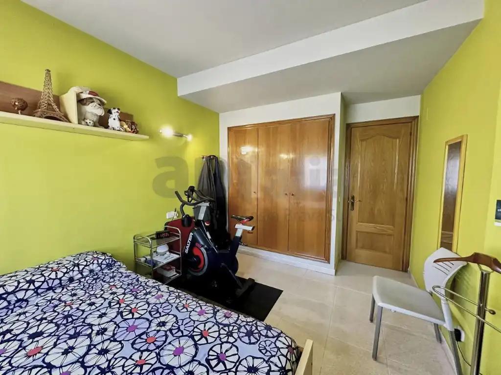 Habitación de Casa adosada en venta en Lloret de Mar con Calefacción, Jardín privado y Terraza