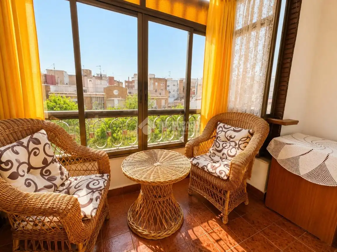 Terraza de Piso en venta en Torrent con Balcón