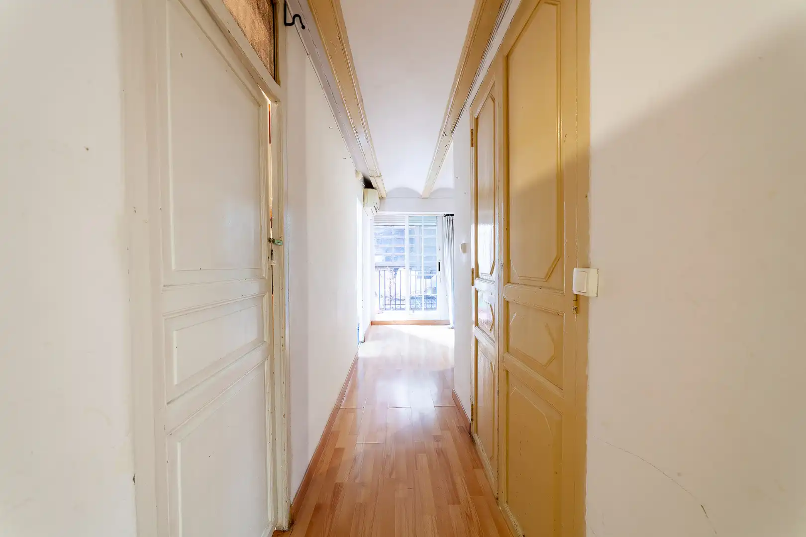 Piso en venta en Valencia con Aire acondicionado, Terraza y Amueblado