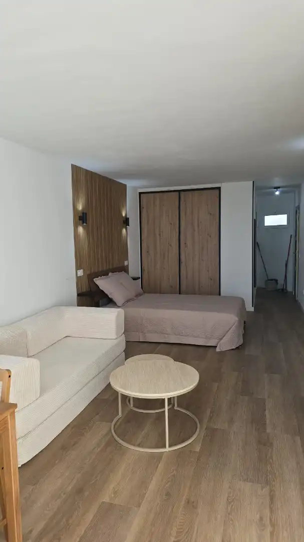 Habitación de Estudio de alquiler en San Bartolomé de Tirajana con Amueblado, Microondas y TV