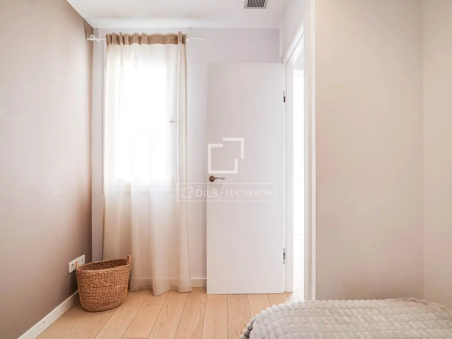 Habitación de Ático en venta en Barcelona con Aire acondicionado, Calefacción y Terraza