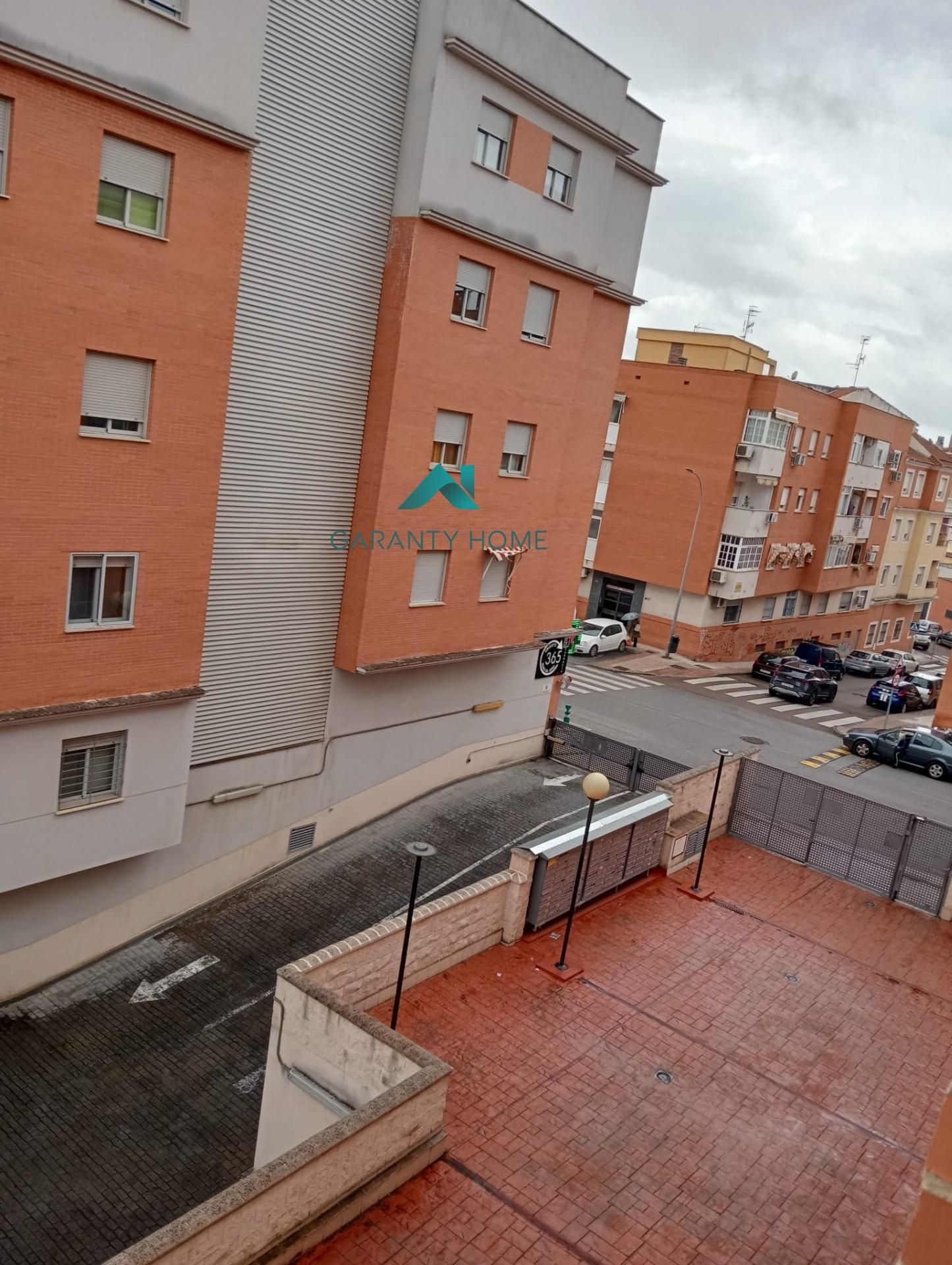 Vista exterior de Pis de lloguer en Badajoz Capital amb Calefacció i Piscina comunitària