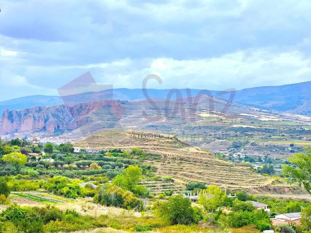 Houses for sale in Nalda, La Rioja
