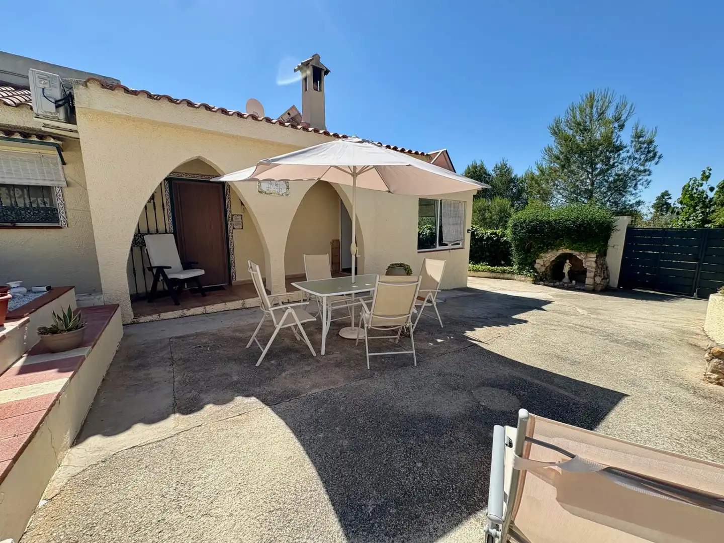 Terrassa de Casa o xalet en venda en Cheste amb Aire condicionat, Calefacció i Jardí privat
