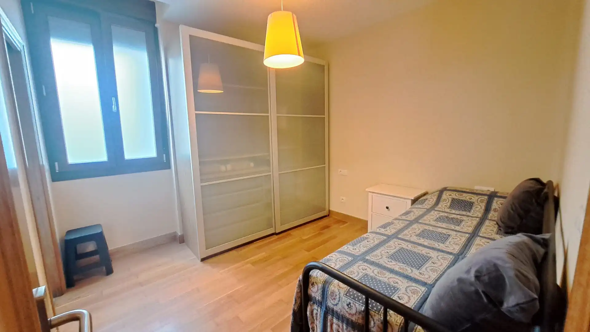 Bedroom of Flat for sale in Bilbao   with Heating, Oven and Washing machine