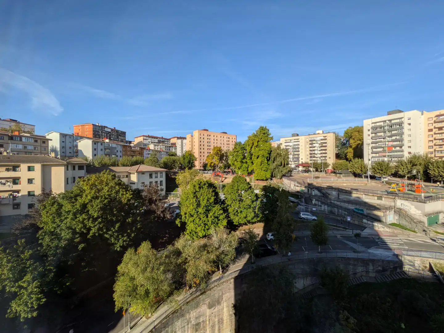 Vista exterior de Pis en venda en Errenteria amb Calefacció, Moblat i Forn