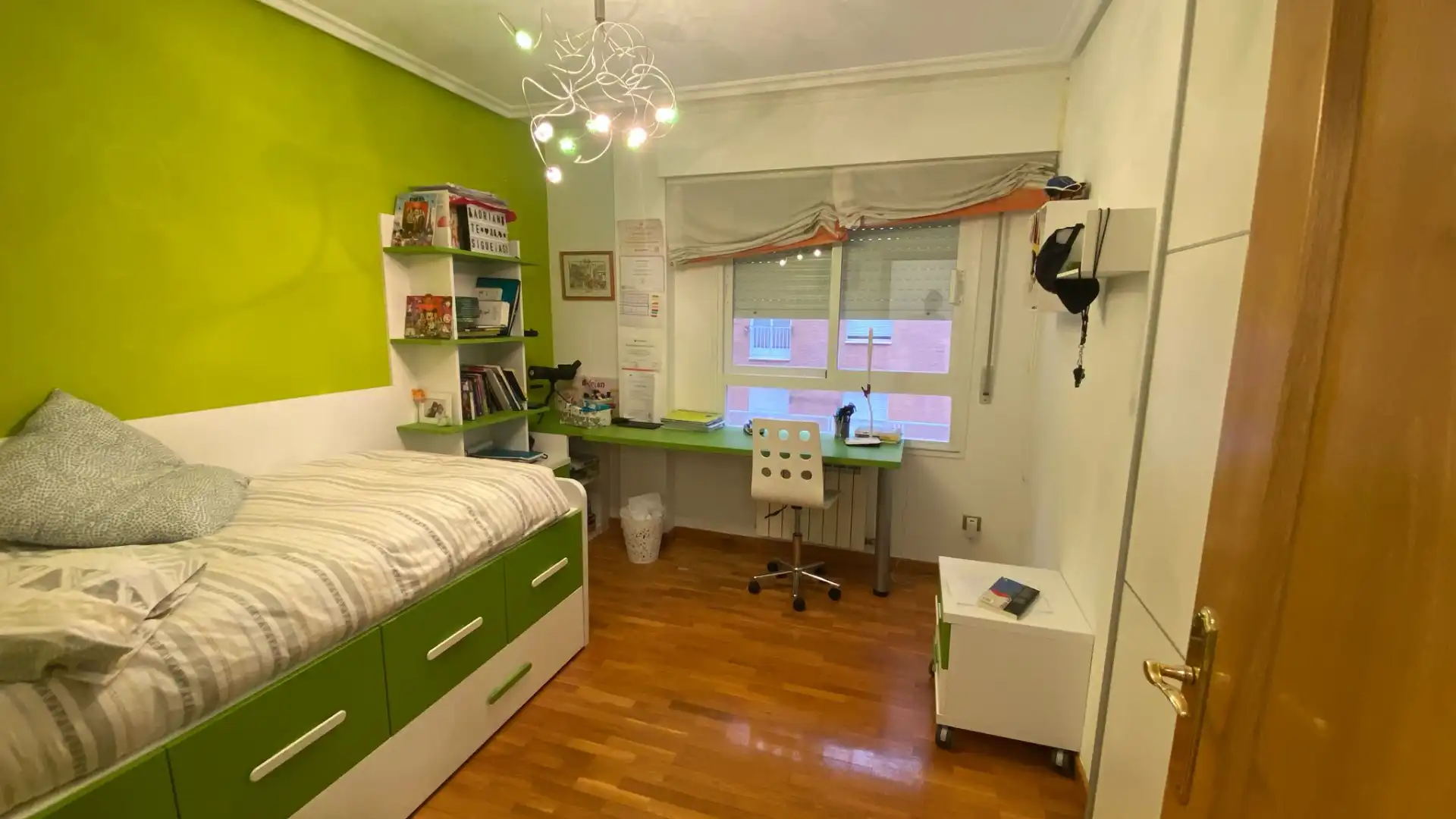 Schlafzimmer von Wohnung zum Verkauf in  Logroño mit Heizung, Parkett und Terrasse