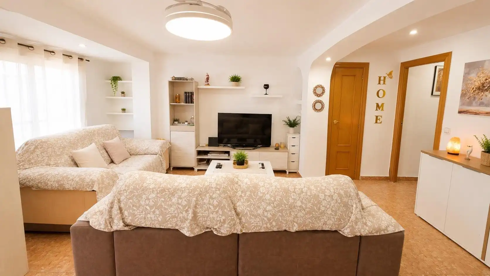 Living room of Flat for sale in Paterna  with Air Conditioner and Balcony