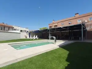 Swimming pool of Detached homes for sale in Villanueva de la Cañada  with Air Conditioner, Heating and Private garden