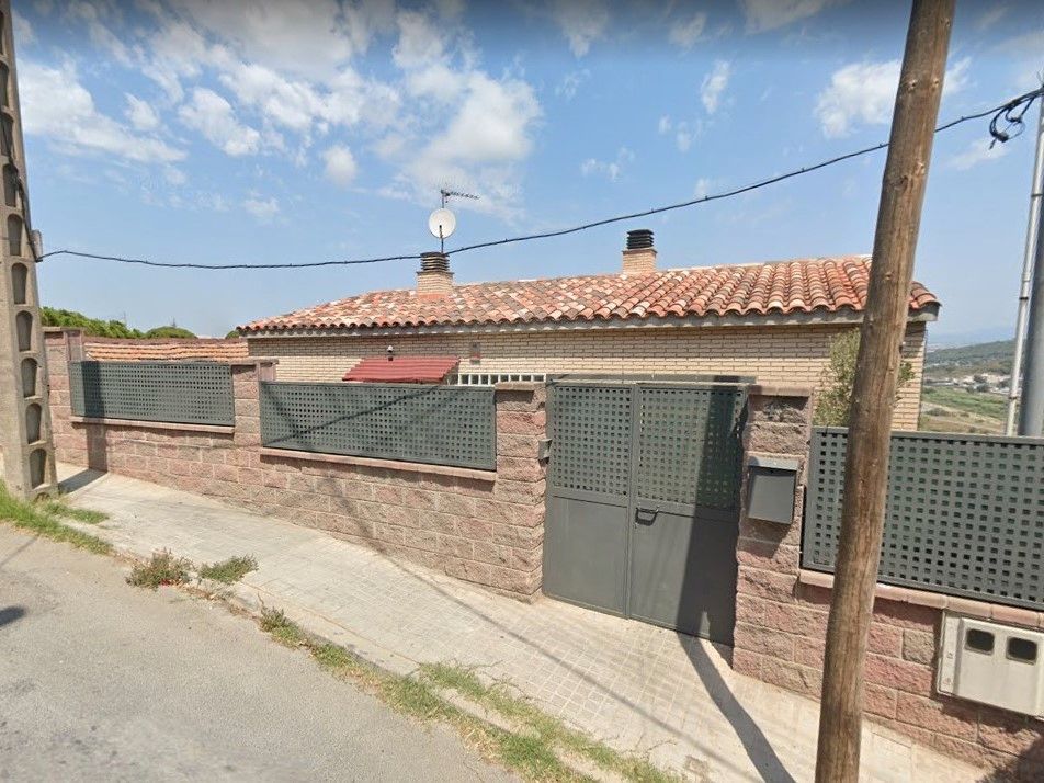 Exterior view of House or chalet for sale in  Barcelona Capital  with Storage room and Swimming Pool