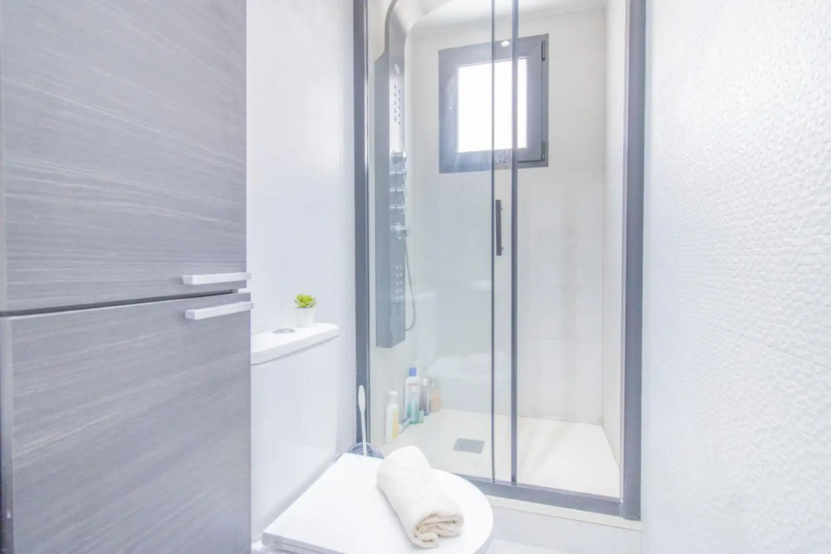 Baño de Piso en venta en Burriana / Borriana