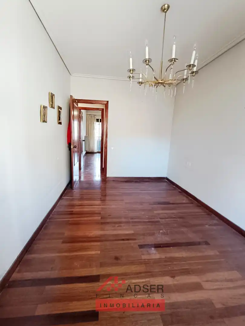 Flat for sale in  Logroño  with Parquet flooring and Terrace