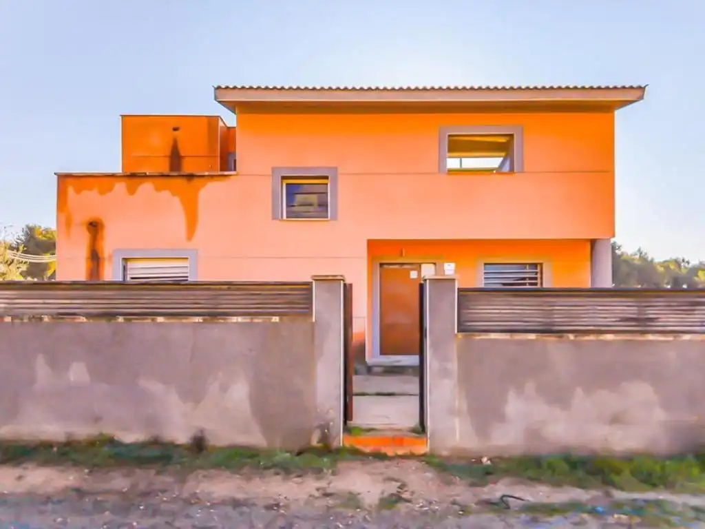 Casa en venda a Calle Crespia, imagen 2