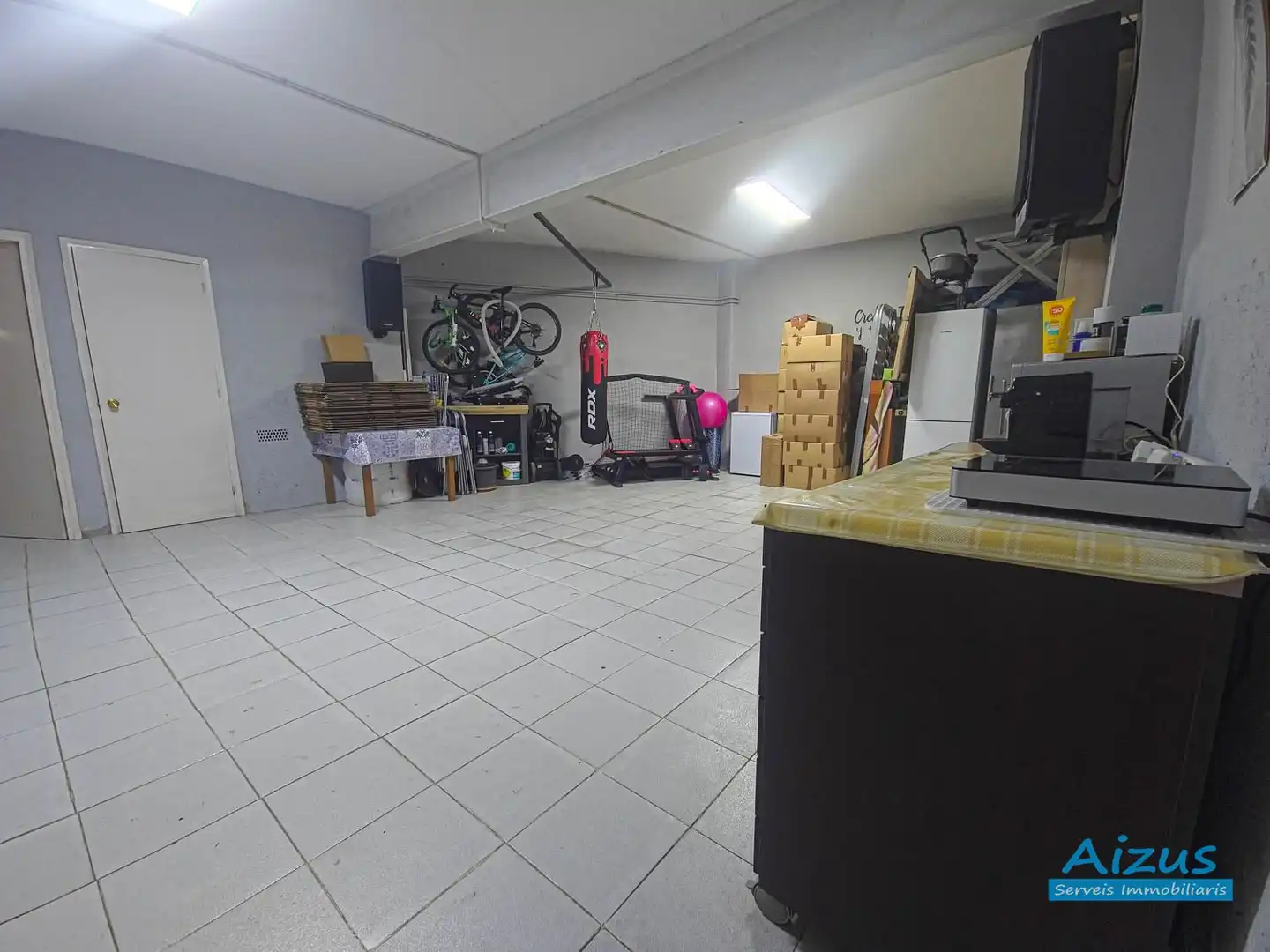 Casa adosada en venda en Ripollet amb Aire condicionat, Calefacció i Forn