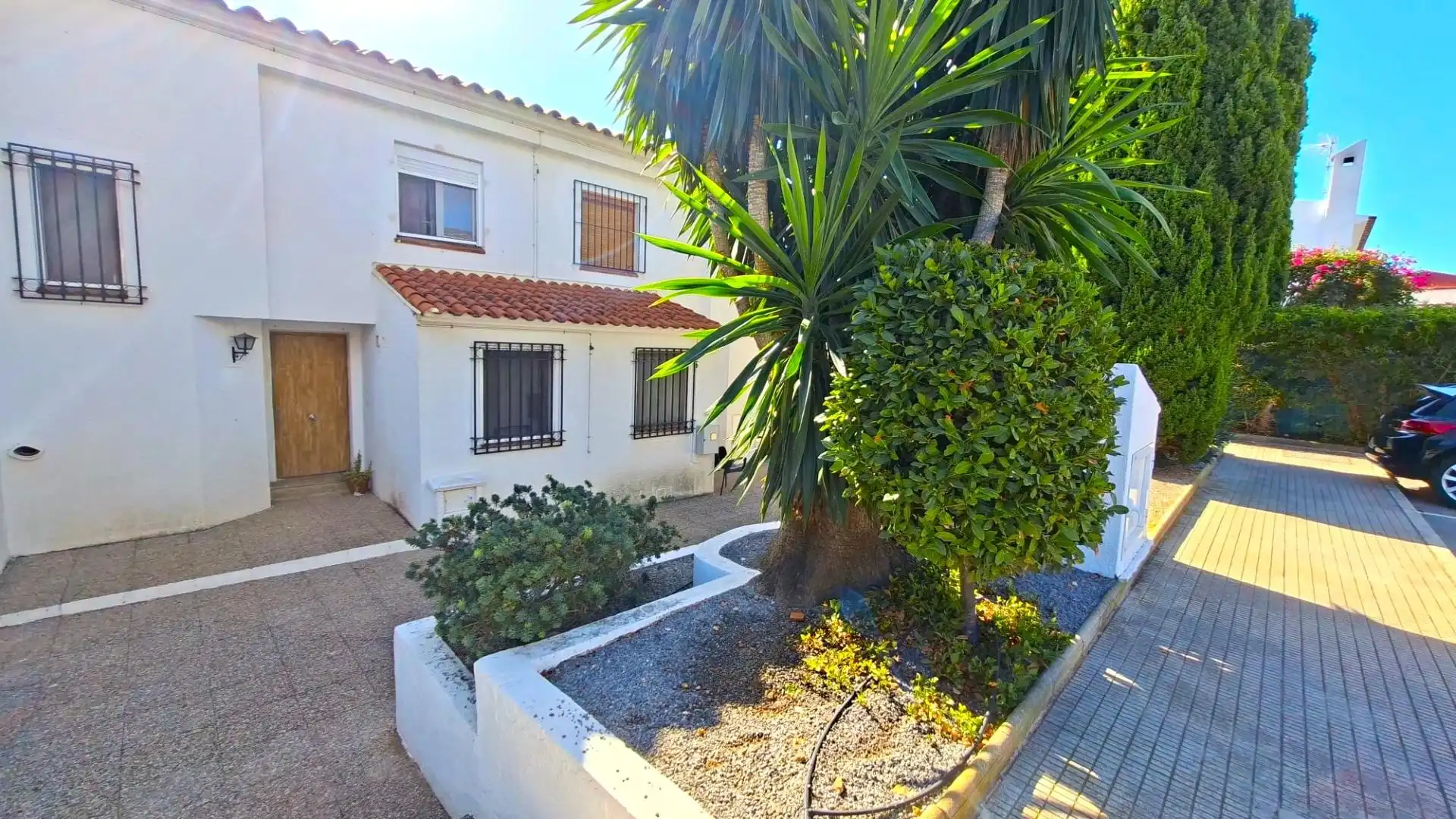 Exterior view of Houses for sale in La Nucia  with Private garden, Terrace and Furnished
